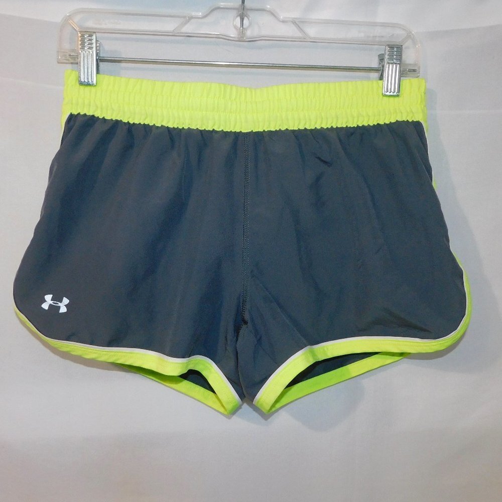 Under Armour Semi Fitted Heat Gear Gray yellow Womens Running Shorts Womens XS